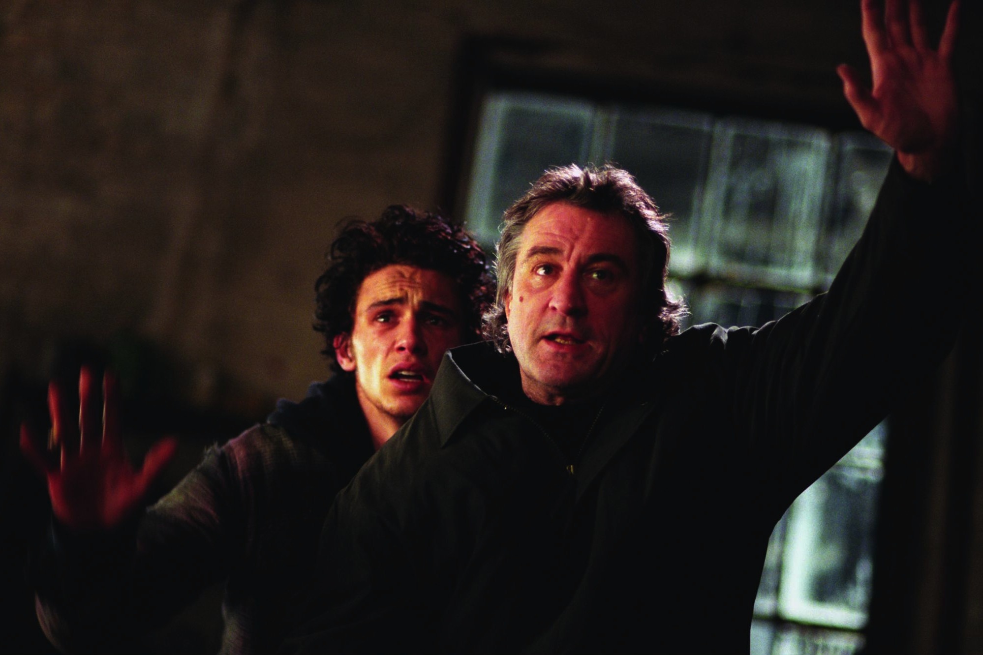 Still of Robert De Niro and James Franco in Miestas prie juros (2002)