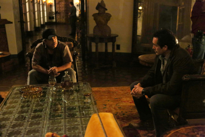 Still of Demian Bichir and Ramón Franco in The Bridge (2013)