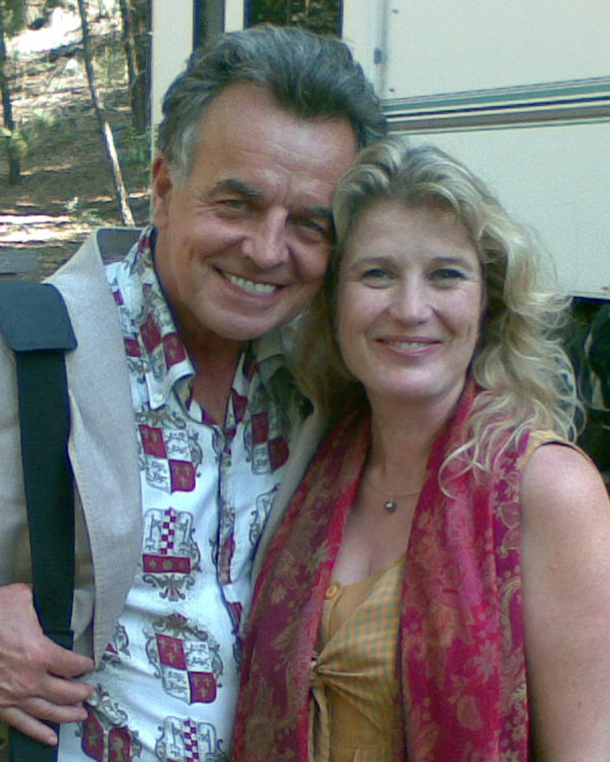 Easy to Assemble - Finding North, Ray Wise, Nina Franoszek