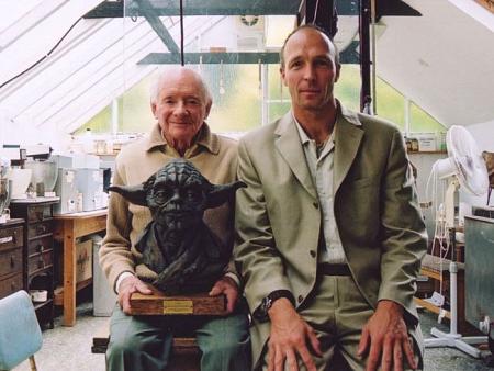 Hans Pfleiderer visiting and interviewing Make-Up-Designer Stuart Freeborn (2001-A Space Odyssey, Star Wars) and Yoda near London, UK, for his documentary MOONWATCHER-MEETING THE UNKNOWN.
