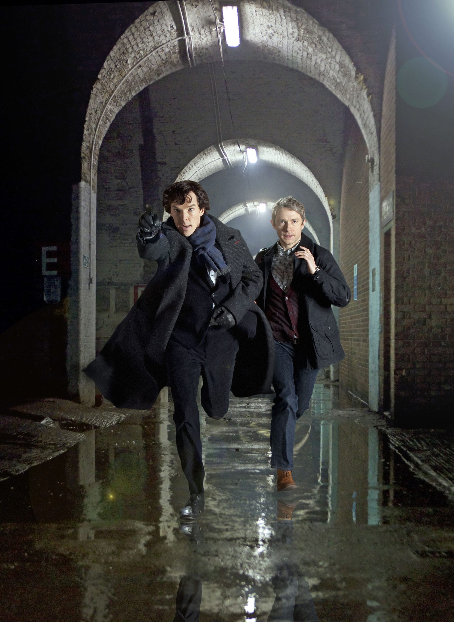 Still of Martin Freeman and Benedict Cumberbatch in Serlokas (2010)