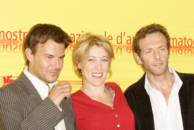 Valeria Bruni Tedeschi, Stéphane Freiss and François Ozon at event of 5x2 (2004)