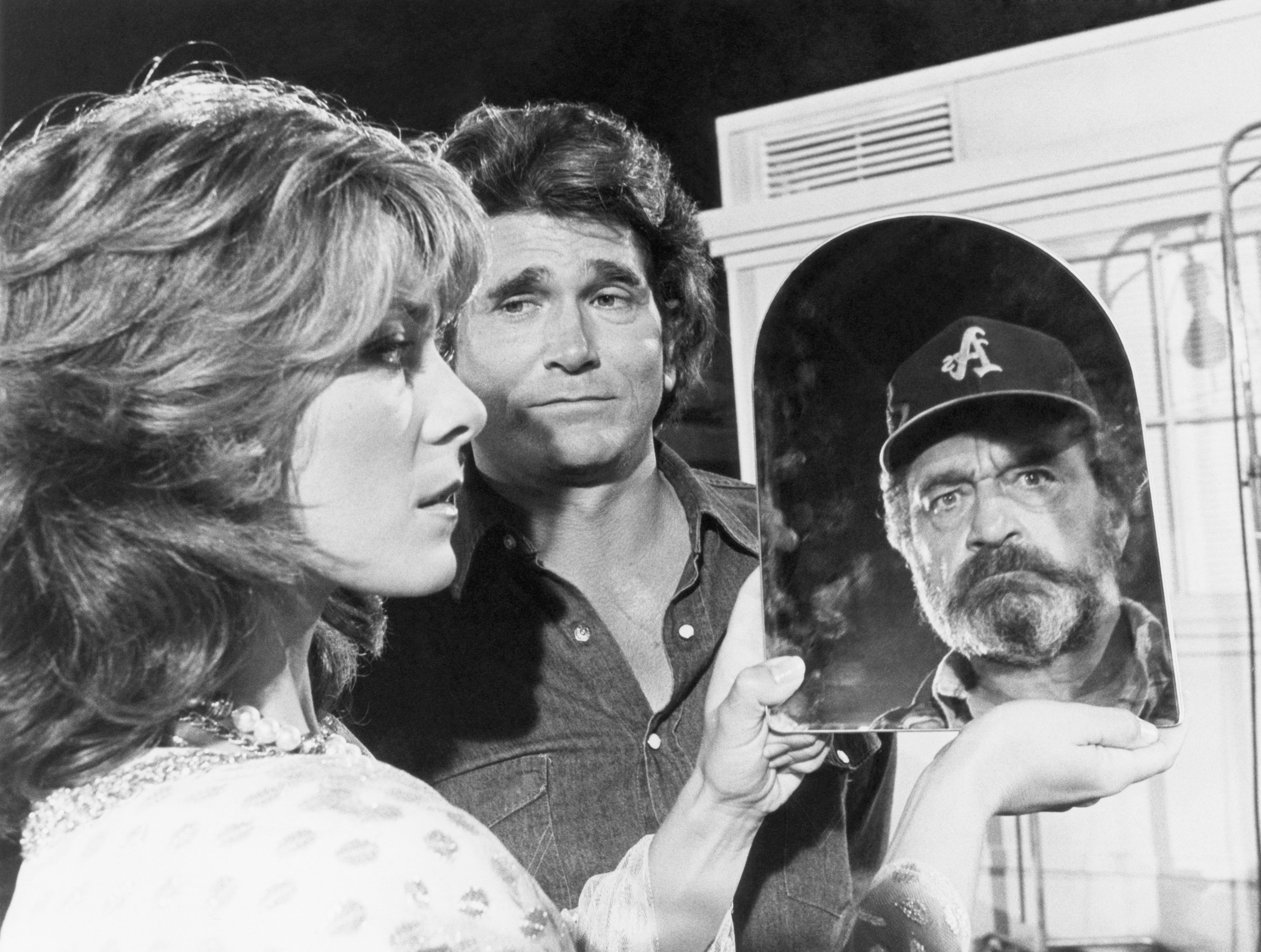 Still of Michael Landon, Victor French and Anne-Marie Martin in Highway to Heaven (1984)