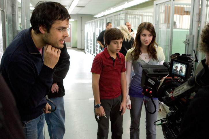 Still of Thor Freudenthal, Emma Roberts and Jake T. Austin in Hotel for Dogs (2009)