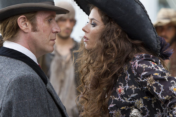 Still of Anna Friel and Rhys Ifans in Neverland (2011)