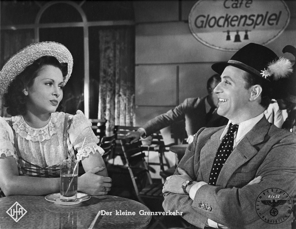 Still of Hertha Feiler and Willy Fritsch in Der kleine Grenzverkehr (1943)