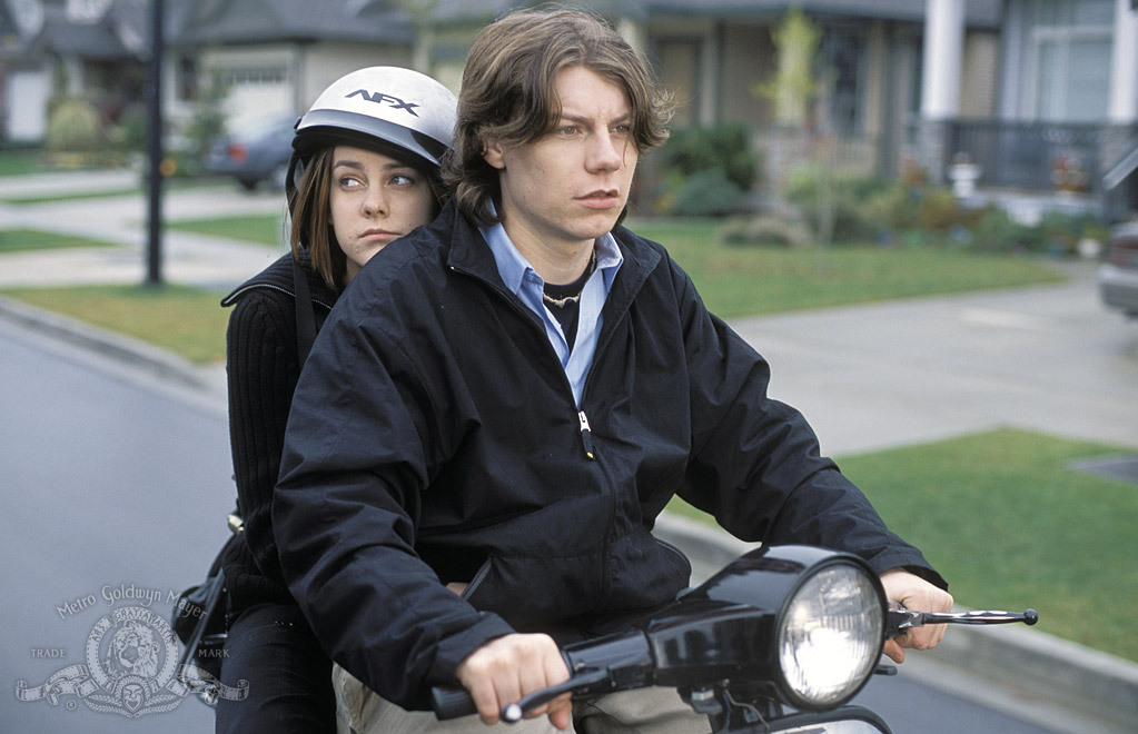 Still of Patrick Fugit and Jena Malone in Saved! (2004)