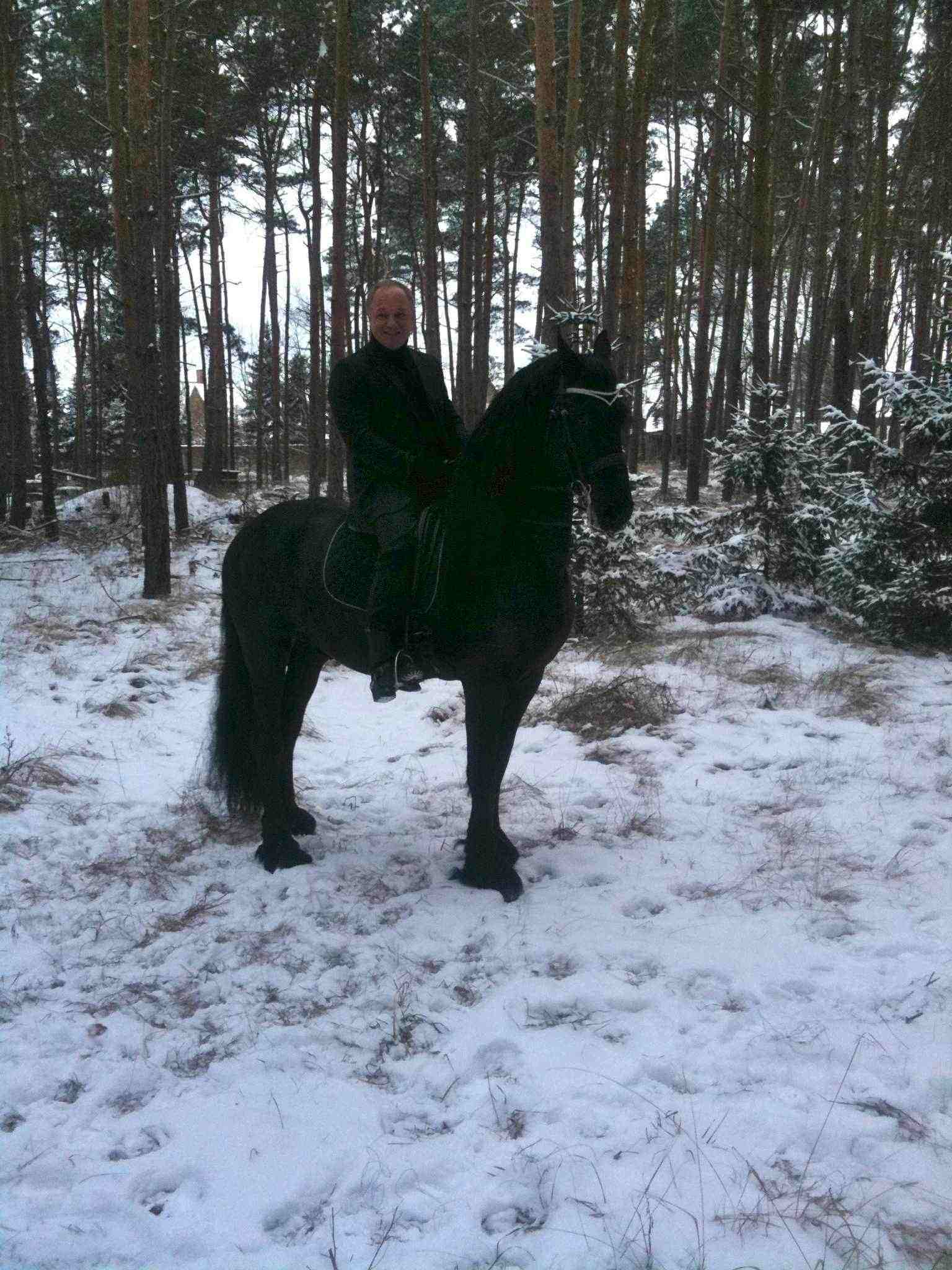 riding through the snowy forests of Berlin-Brandenburg in the Winter of 2013