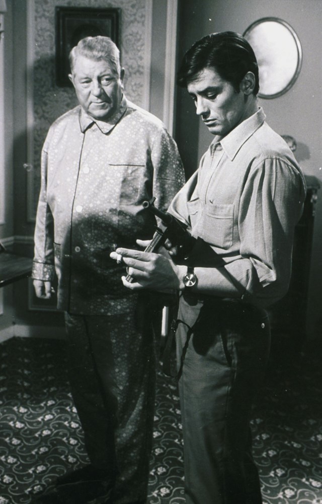 Still of Alain Delon and Jean Gabin in Mélodie en sous-sol (1963)