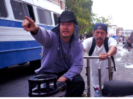 Carlos Gallardo & Danny Trejo on set Desperado