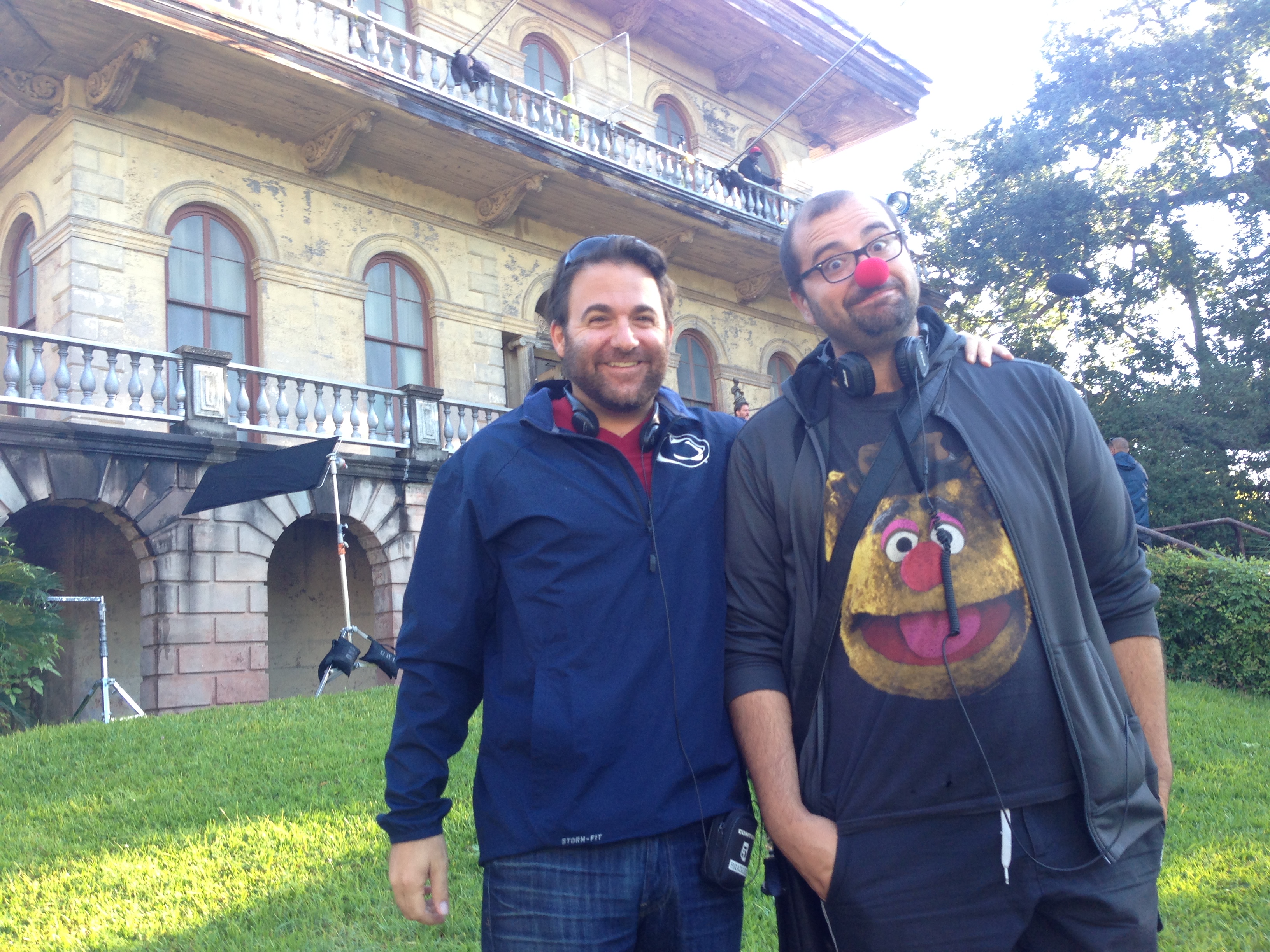 Director Paco Cabezas and Producer Bradley Gallo on the set of MR. Right