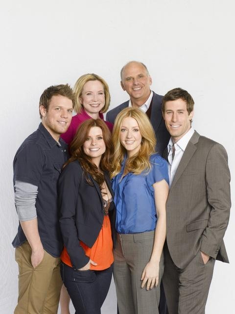 Still of Jennifer Finnigan, Kurt Fuller, JoAnna Garcia Swisher, Debra Jo Rupp, Josh Cooke and Jake Lacy in Better with You (2010)