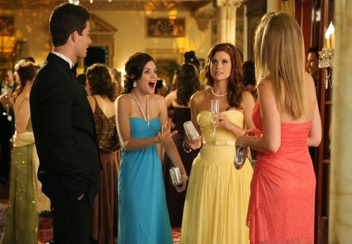 Still of JoAnna Garcia Swisher, Lucy Hale, Kristina Apgar and Brian Hallisay in Privileged (2008)