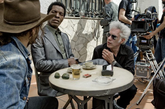 Still of Jim Jarmusch, Isaach De Bankolé and Gael García Bernal in The Limits of Control (2009)