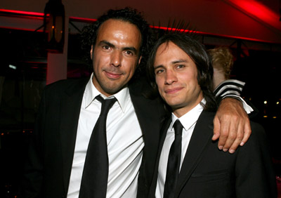 Gael García Bernal and Alejandro González Iñárritu at event of Babelis (2006)