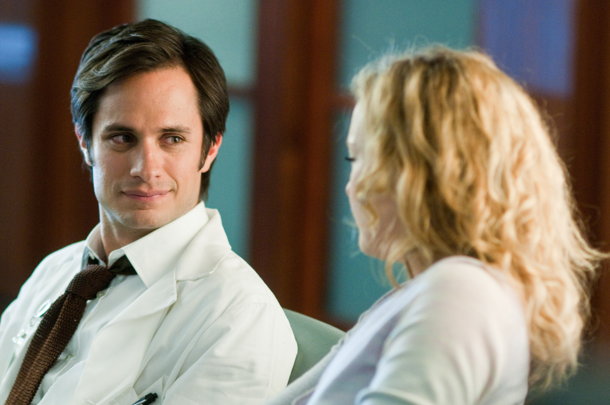 Still of Kate Hudson and Gael García Bernal in Gabalelis dangaus (2011)