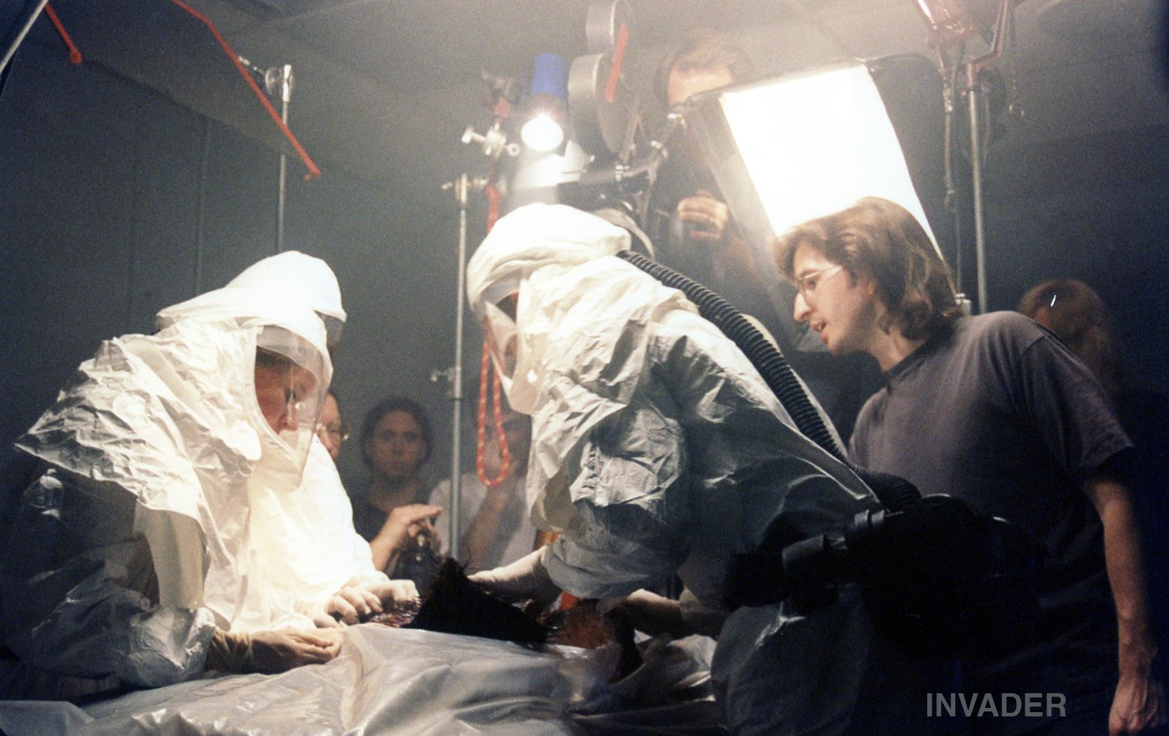 INVADER Second Unit Director and Creature Effects Supervisor Tony Gardner directs the alien autopsy sequence for the film 