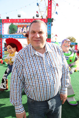 Jeff Garlin at event of Zaislu istorija 3 (2010)