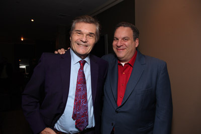 Jeff Garlin and Fred Willard at event of The 66th Annual Golden Globe Awards (2009)