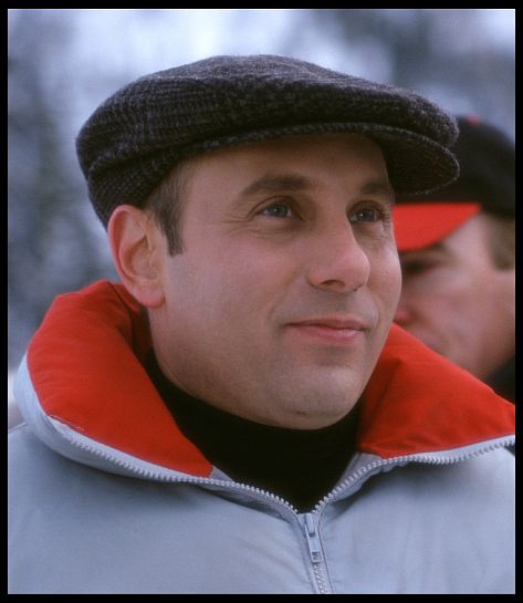 Still of Willie Garson in Out Cold (2001)