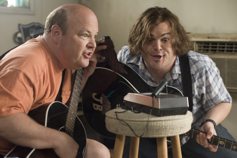 Still of Jack Black and Kyle Gass in Tenacious D in The Pick of Destiny (2006)