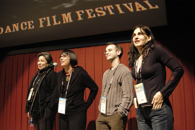 Eve Ensler, Madeleine Gavin, Gary Sunshine and Judith Katz at event of What I Want My Words to Do to You: Voices from Inside a Women's Maximum Security Prison (2003)