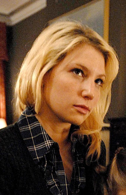 Still of Ari Graynor in Ties riba (2008)