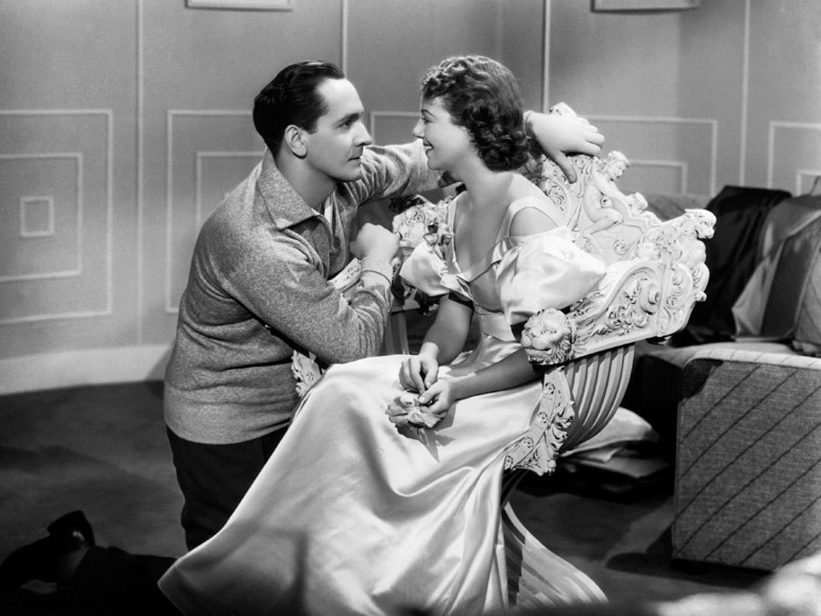 Still of Janet Gaynor and Fredric March in A Star Is Born (1937)