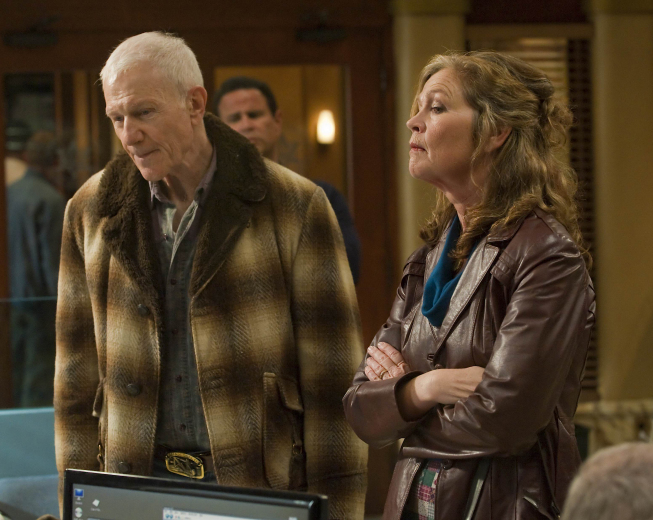 Still of Linda Gehringer and Raymond Berry in Justified (2010)