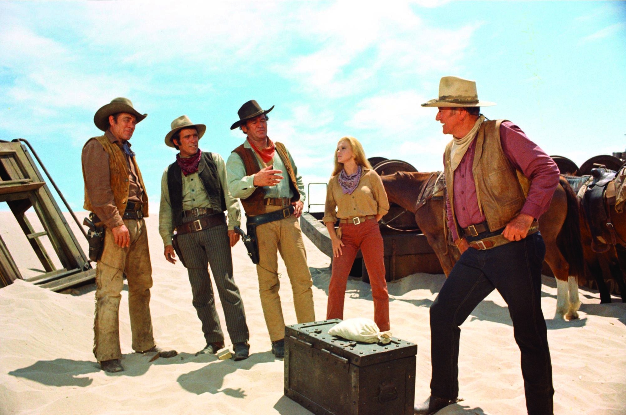 Still of John Wayne, Ann-Margret, Rod Taylor, Christopher George and Ben Johnson in The Train Robbers (1973)