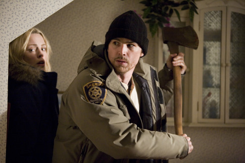 Still of Josh Hartnett and Melissa George in 30 Days of Night (2007)