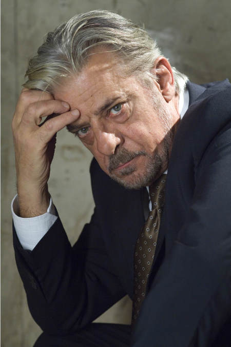 Giancarlo Giannini in Paguodos kvantas (2008)