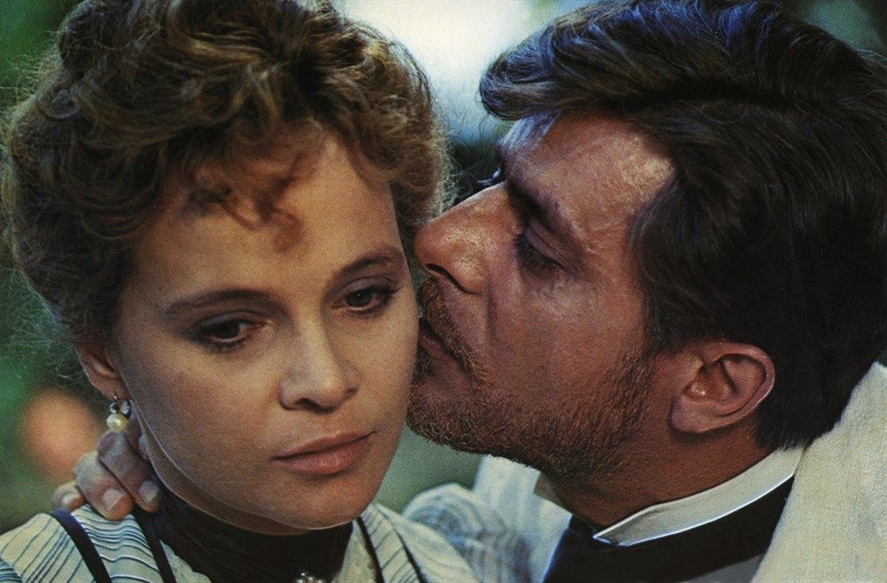 Laura Antonelli and Giancarlo Giannini in L'innocente (1976)