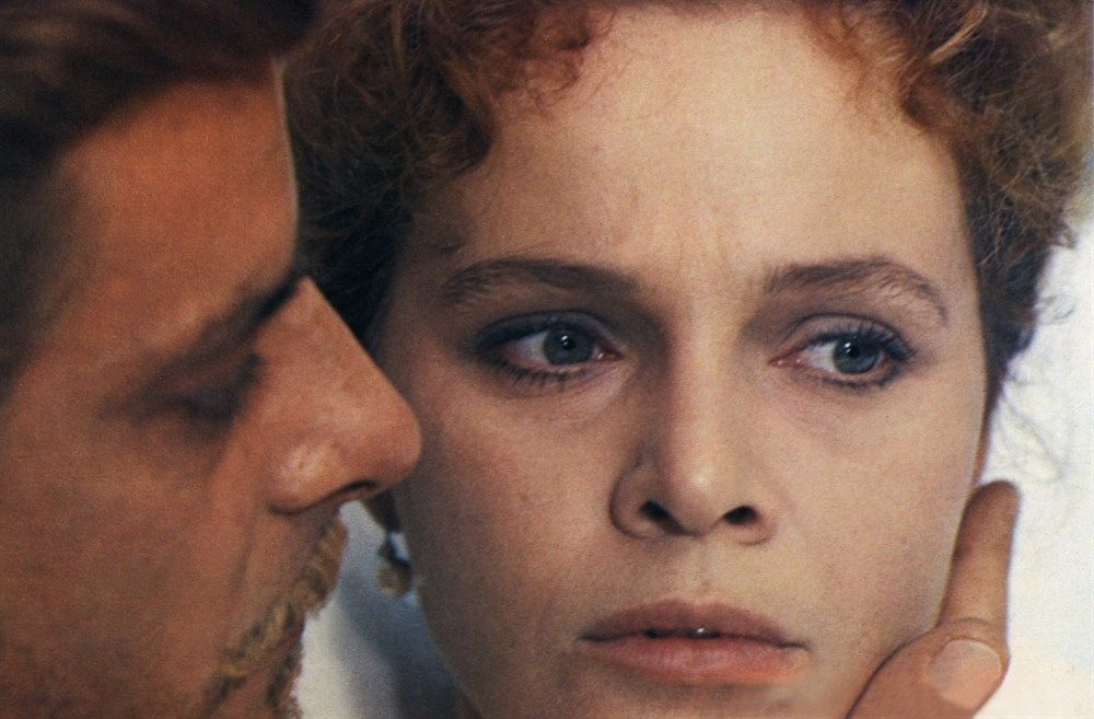 Laura Antonelli and Giancarlo Giannini in L'innocente (1976)