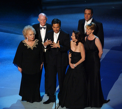 Peter Boyle, Brad Garrett, Patricia Heaton, Doris Roberts, Ray Romano and Monica Horan