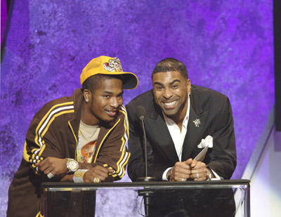 Ginuwine and Chingy at event of 2005 American Music Awards (2005)