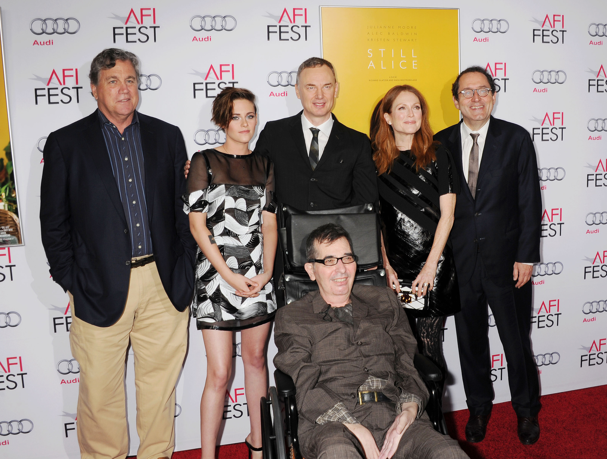 Julianne Moore, Richard Glatzer, Kristen Stewart, Wash Westmoreland, Michael Barker and Tom Bernard at event of Still Alice (2014)