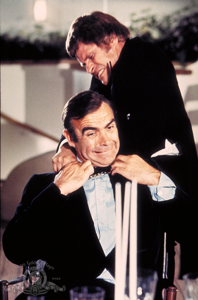 Still of Sean Connery and Bruce Glover in Deimantai amziams (1971)