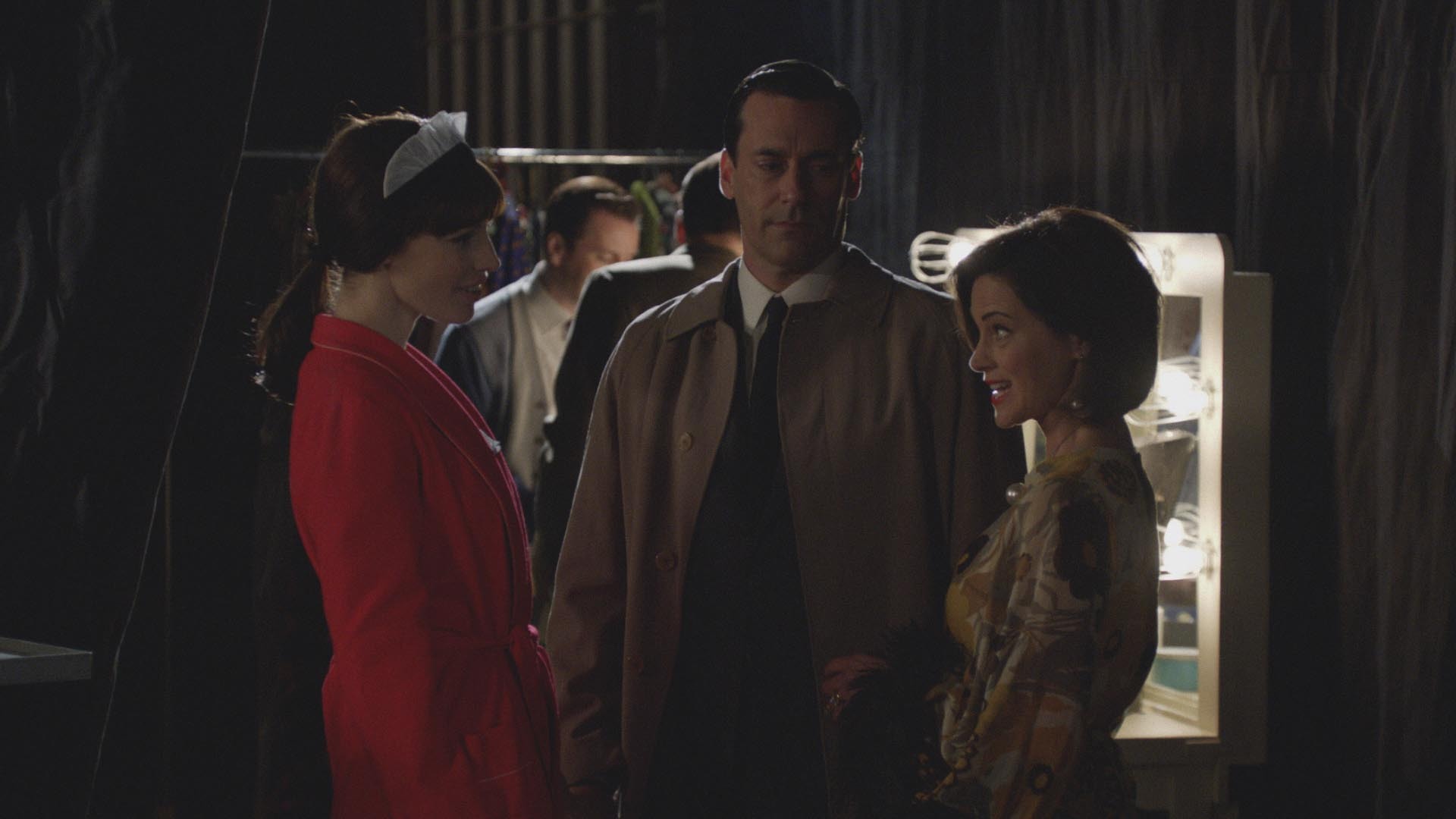 Still of Joanna Going and Jon Hamm in MAD MEN. Reklamos vilkai (2007)