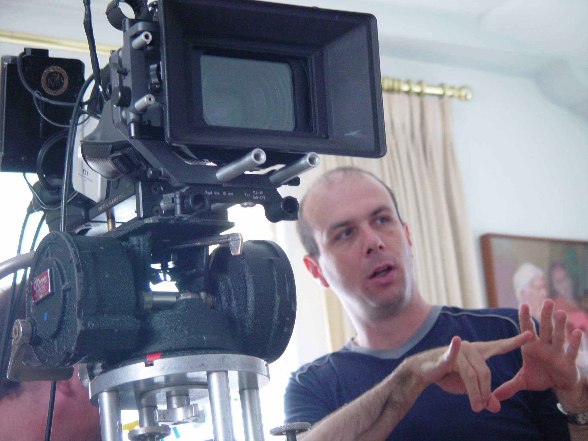 Thor Gold talking about a shot with Cinematographer Bradley Traver on 