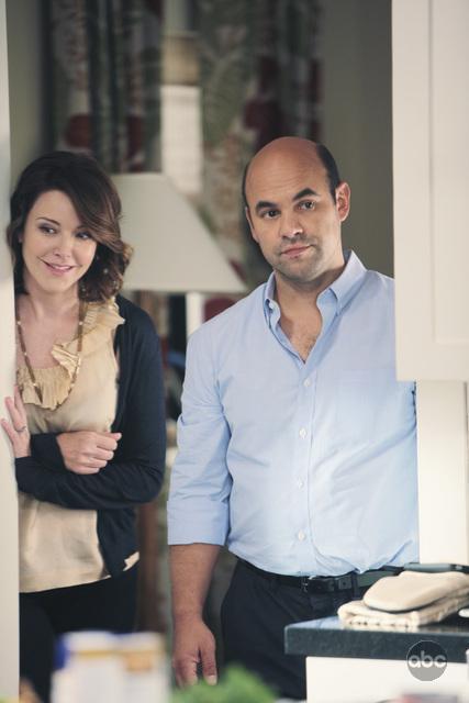 Still of Ian Gomez and Christa Miller in Cougar Town (2009)