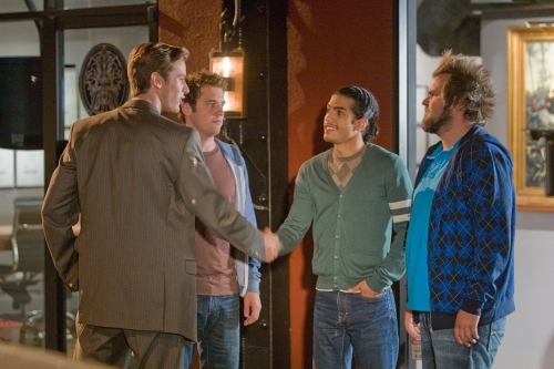 Still of Rick Gonzalez, Bret Harrison, Tyler Labine and Armie Hammer in Reaper (2007)
