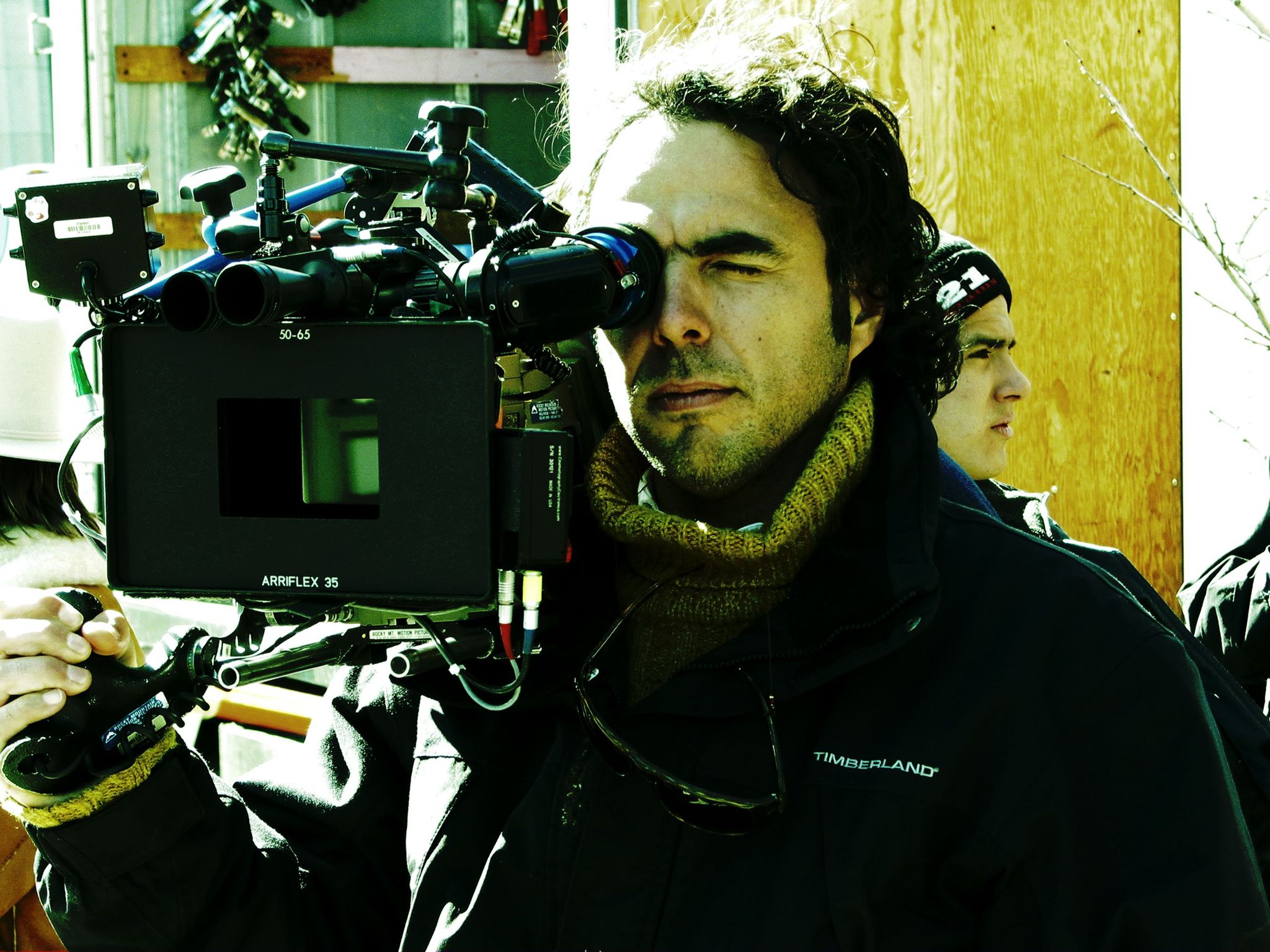 Still of Alejandro González Iñárritu in 21 gramas (2003)