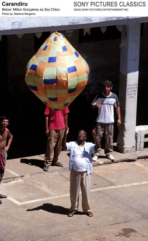 Still of Milton Gonçalves in Carandiru (2003)