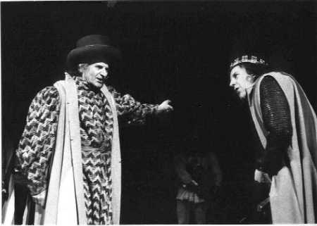 Michael Goodliffe in Richard III with Richard Briers 1970s