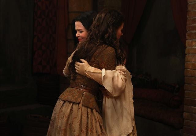 Still of Ginnifer Goodwin and Meghan Ory in Once Upon a Time (2011)