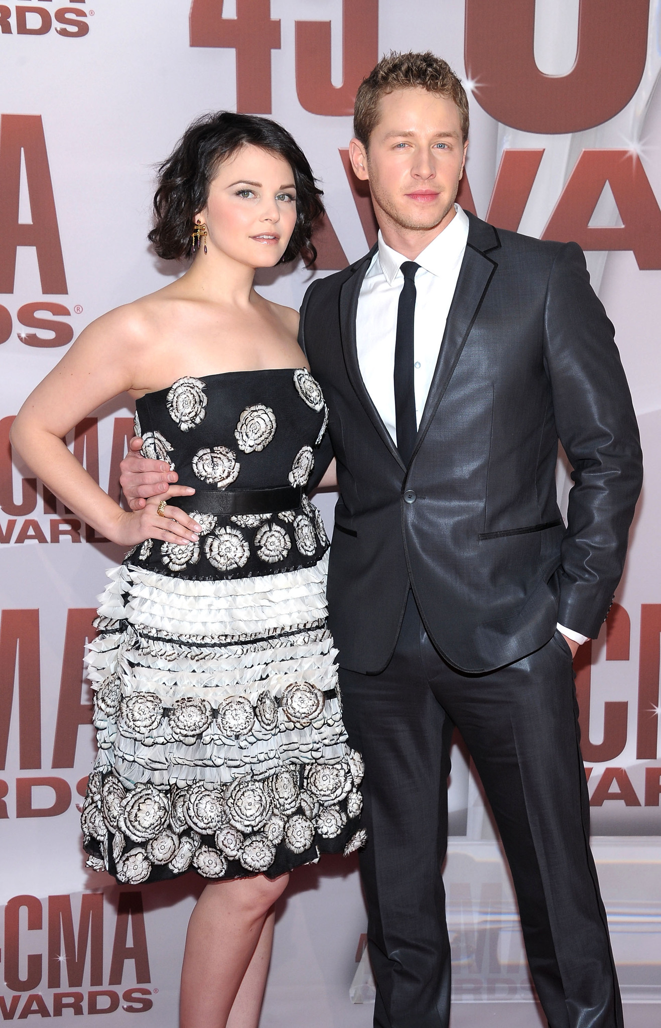 Ginnifer Goodwin and Josh Dallas