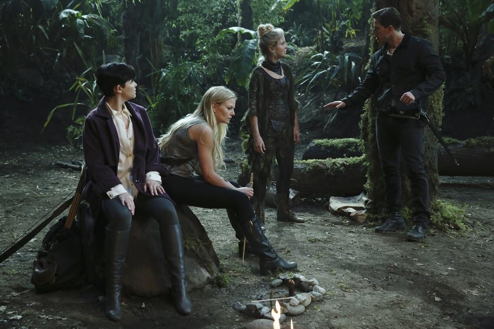 Still of Ginnifer Goodwin, Rose McIver, Jennifer Morrison and Josh Dallas in Once Upon a Time (2011)