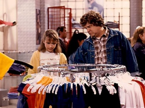 Still of John Goodman and Alicia Goranson in Roseanne (1988)
