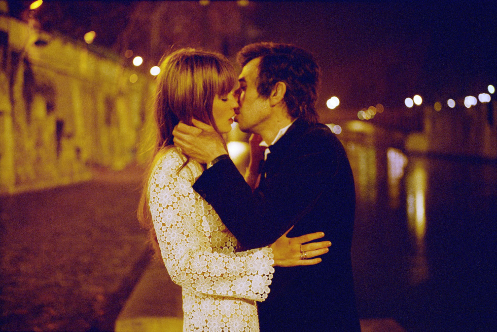 Still of Eric Elmosnino and Lucy Gordon in Gainsbourg (Vie héroïque) (2010)